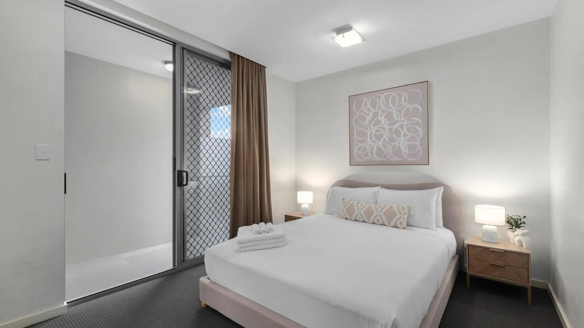 Cirque Apartments Brisbane 0*,